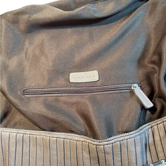 Pito Deng - Picture 5 of 7